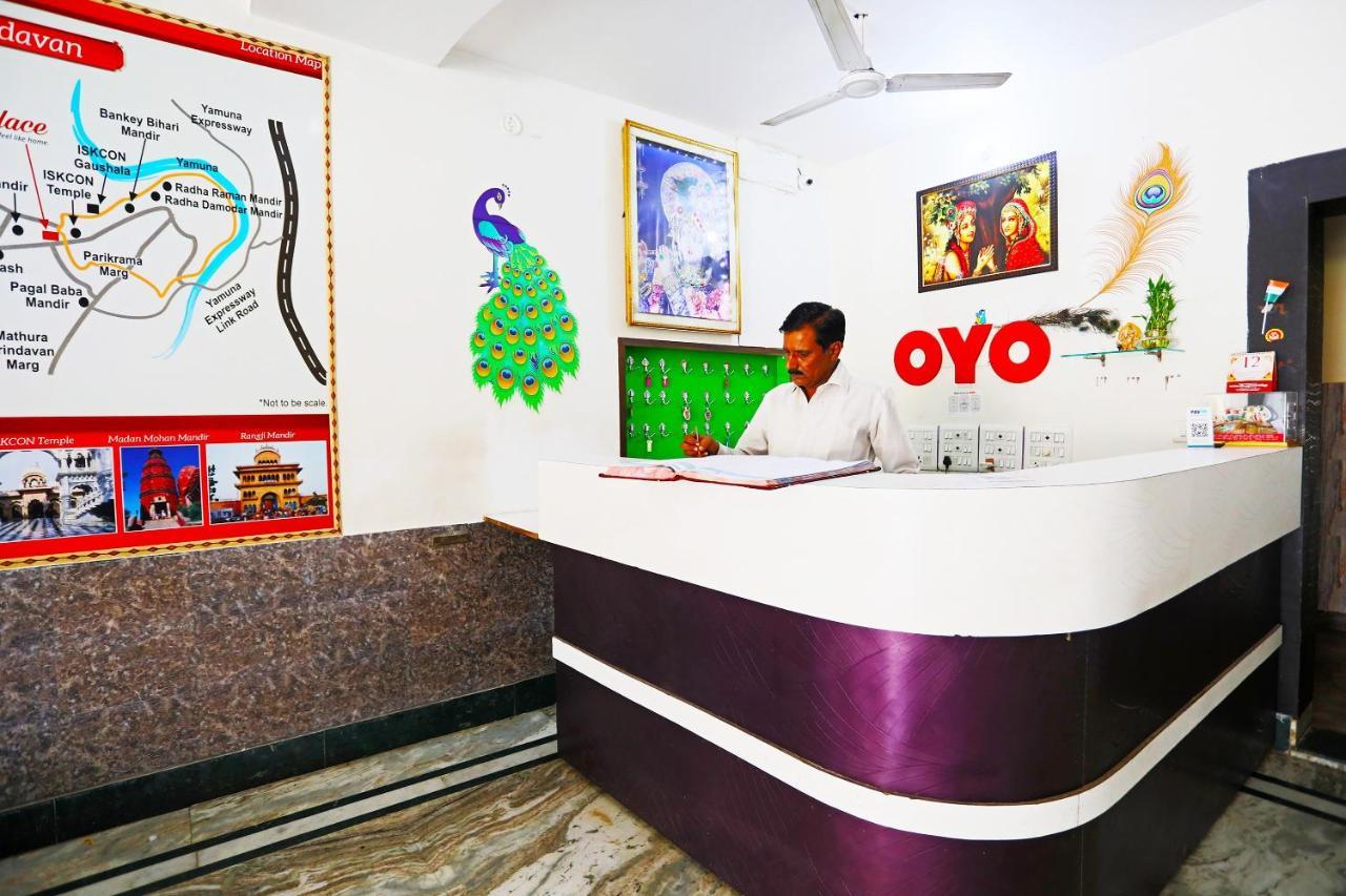 Hôtel Oyo 30240 Shri Radha Palace à Mathura Extérieur photo